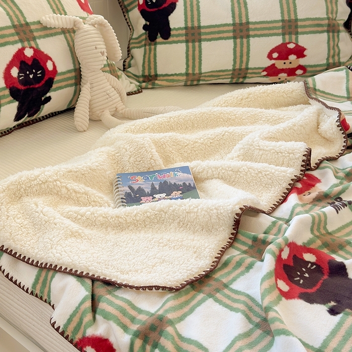 91家纺网 家纺一手货源 找家纺 （总）繁花家居 2025英伦风高克重羊羔绒牛奶绒贝壳边毛毯毯子