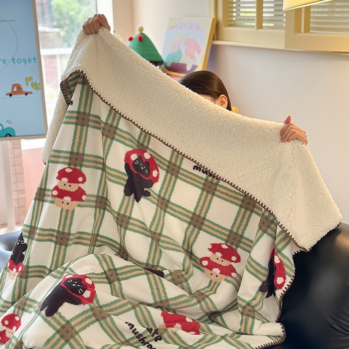 91家纺网 家纺一手货源 找家纺 （总）繁花家居 2025英伦风高克重羊羔绒牛奶绒贝壳边毛毯毯子