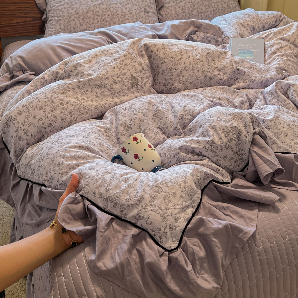 91家纺网 家纺一手货源 找家纺 美梦家纺 2025新款亲肤舒适高克重云感棉床盖四件套 巴洛克之恋·灰