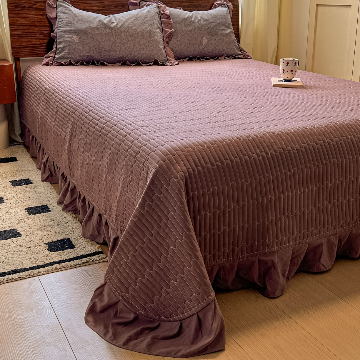 91家纺网 家纺一手货源 找家纺 美梦家纺 2025新款亲肤舒适高克重云感棉床盖四件套 巴洛克之恋·咖