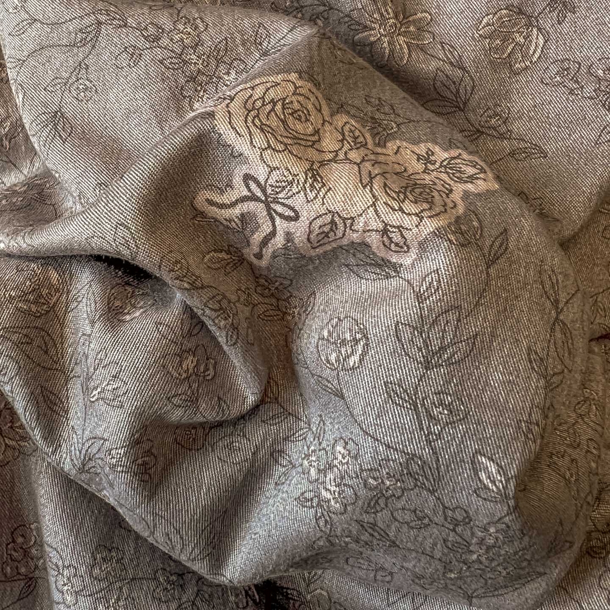 91家纺网 家纺一手货源 找家纺 美梦家纺 2025新款亲肤舒适高克重云感棉床盖四件套 巴洛克之恋·咖