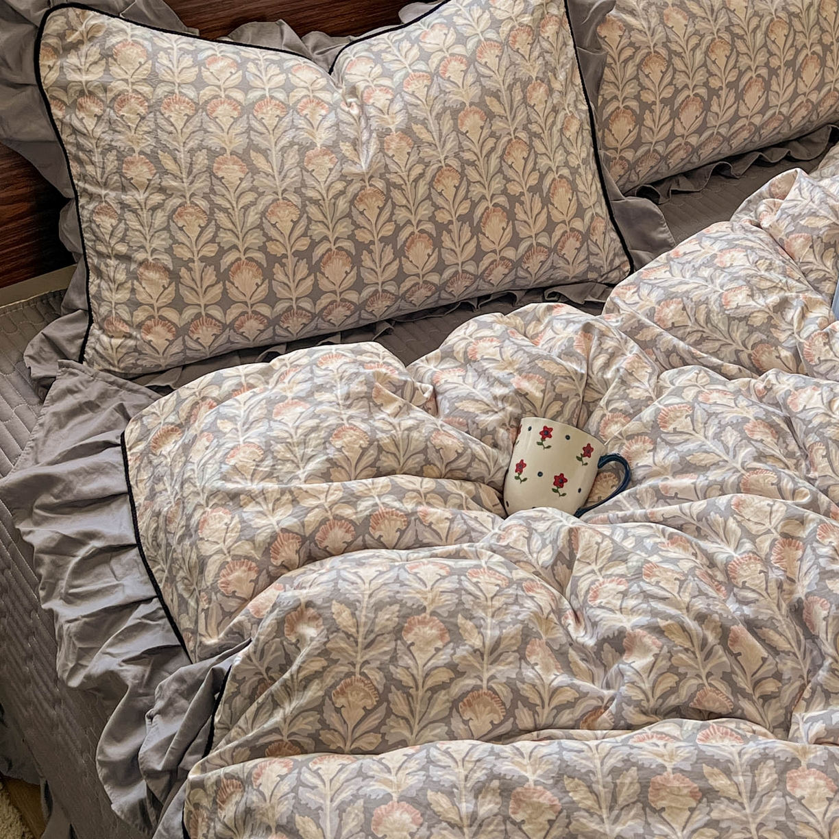 91家纺网 家纺一手货源 找家纺 美梦家纺 2025新款亲肤舒适高克重云感棉床盖四件套 梵克·灰