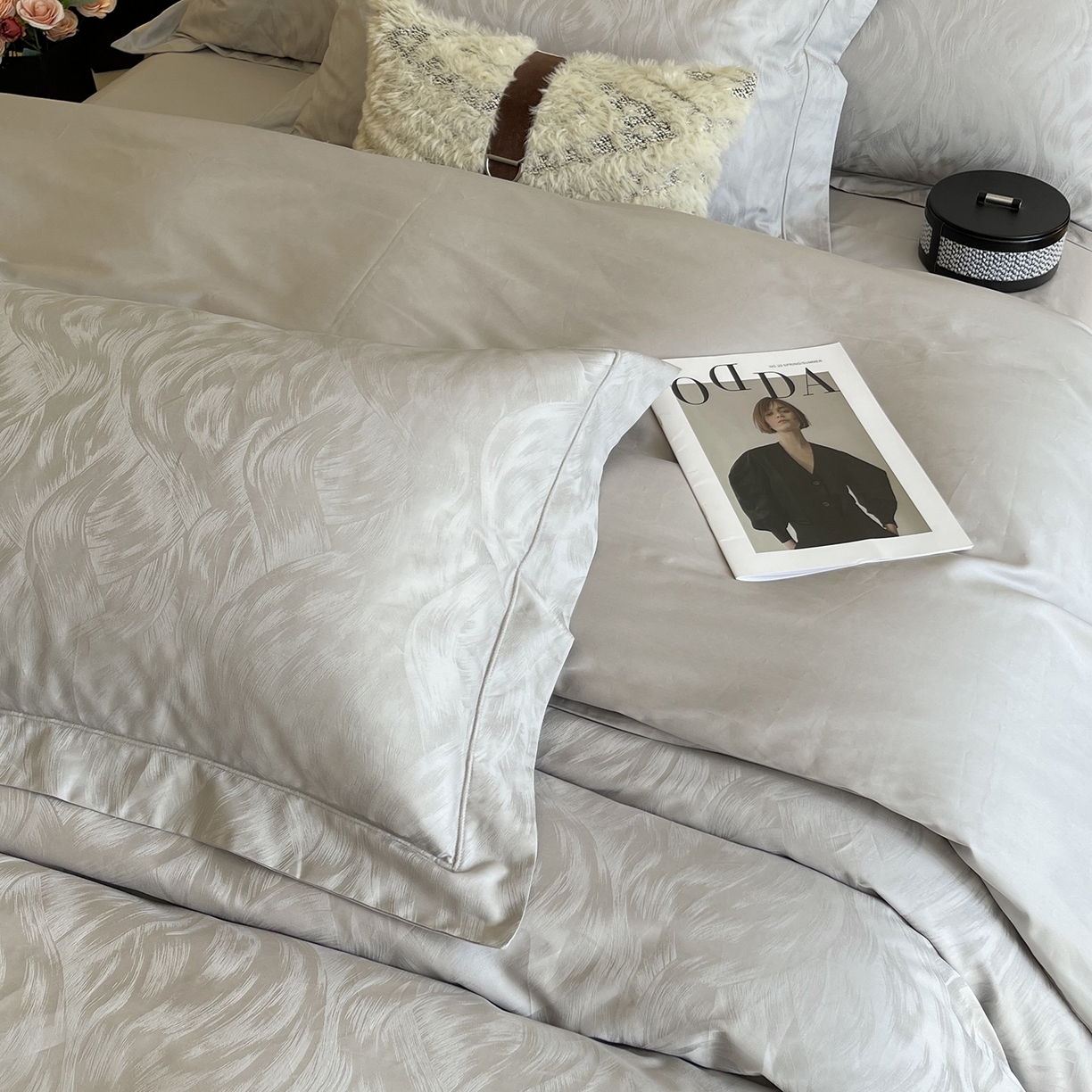 91家纺网 家纺一手货源 找家纺 莱豫家纺 2025秋冬新款长绒棉纯棉提花四件套 爱洛斯