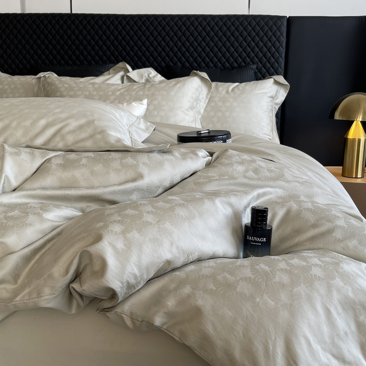 91家纺网 家纺一手货源 找家纺 （总）莱豫家纺 2025秋冬新款长绒棉纯棉提花四件套