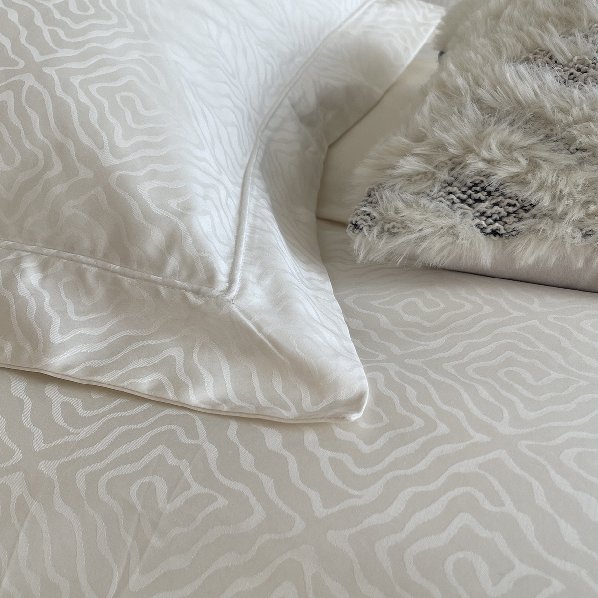 91家纺网 家纺一手货源 找家纺 莱豫家纺 2025秋冬新款长绒棉纯棉提花四件套 莱蒙