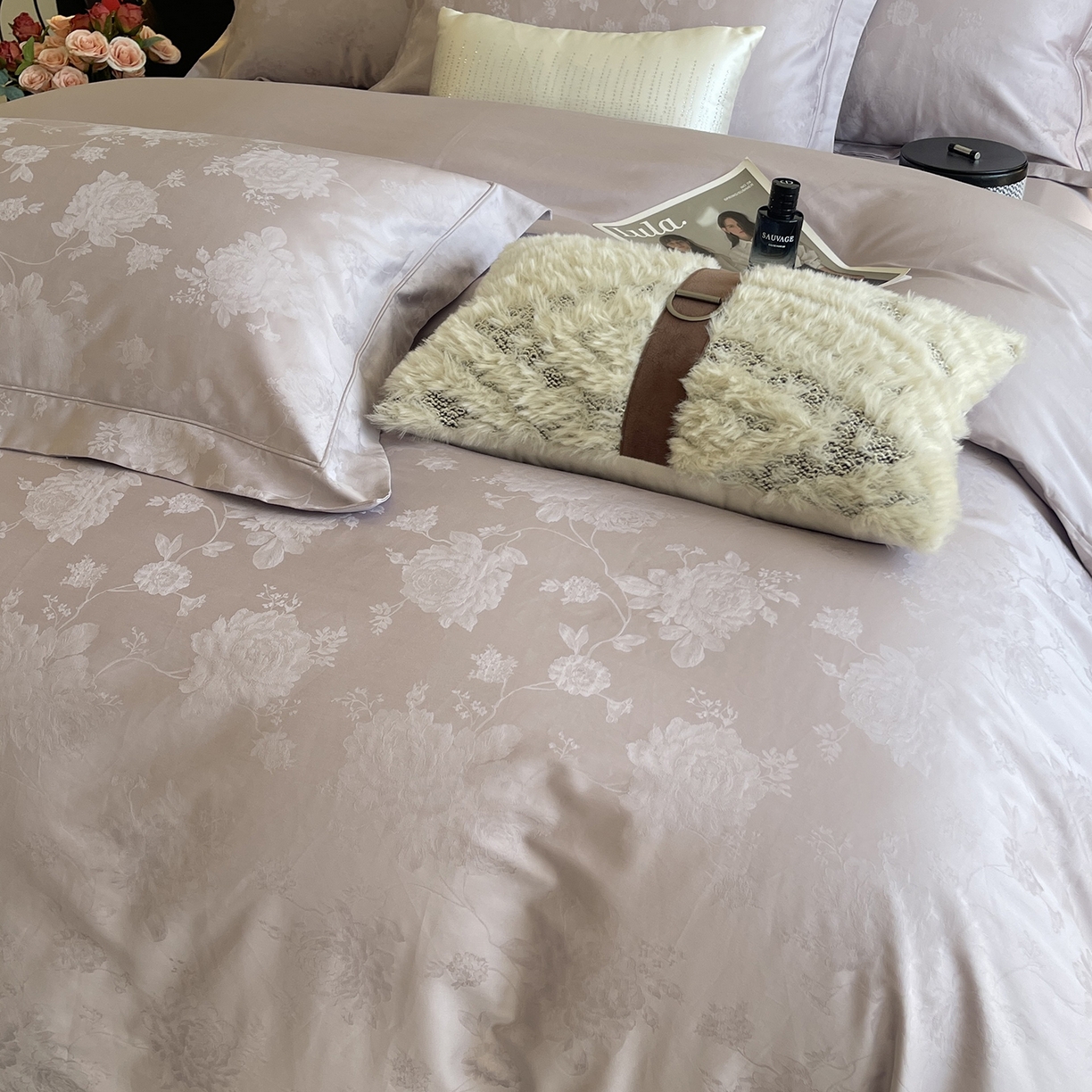 91家纺网 家纺一手货源 找家纺 莱豫家纺 2025秋冬新款长绒棉纯棉提花四件套 佩斯莉