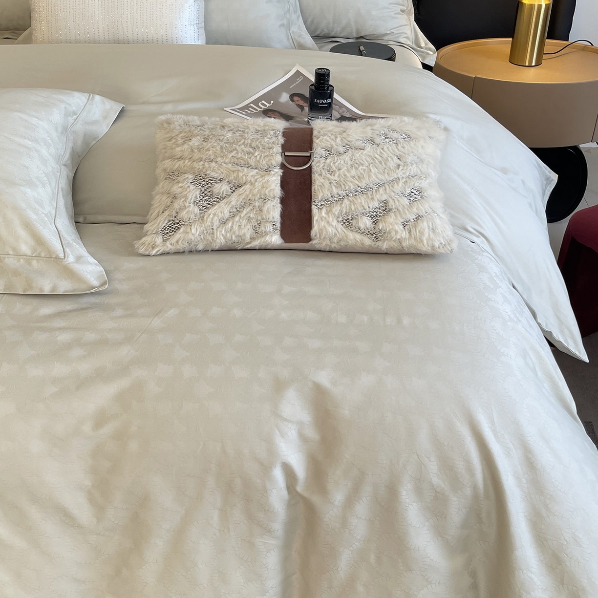 91家纺网 家纺一手货源 找家纺 莱豫家纺 2025秋冬新款长绒棉纯棉提花四件套 圣蒂娅