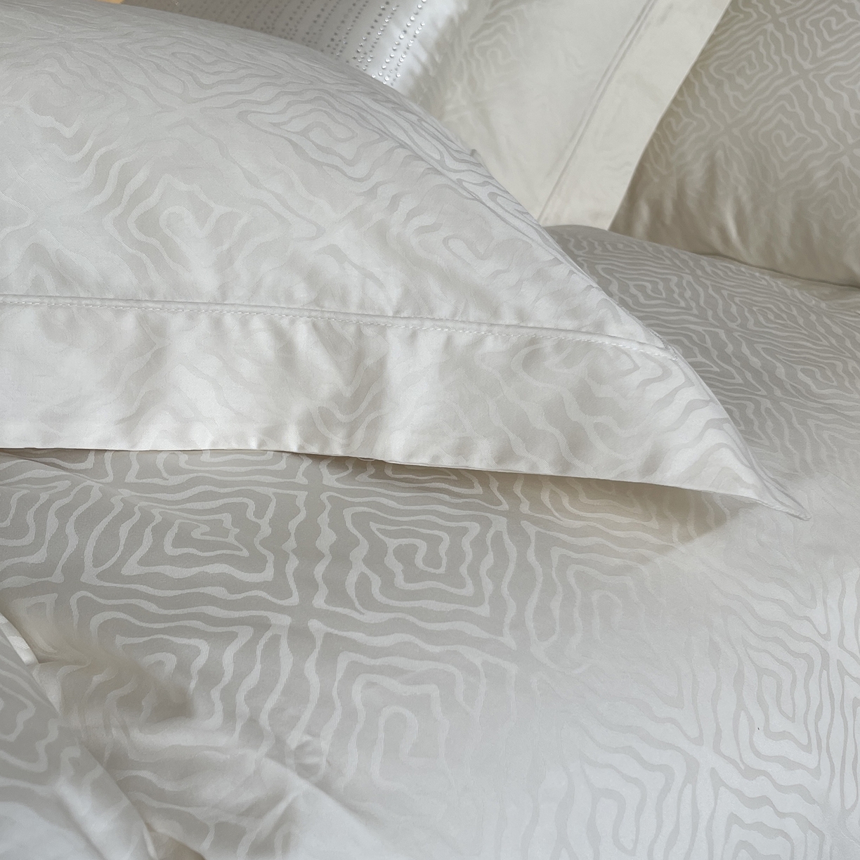 91家纺网 家纺一手货源 找家纺 莱豫家纺 2025秋冬新款长绒棉纯棉提花四件套 莱蒙