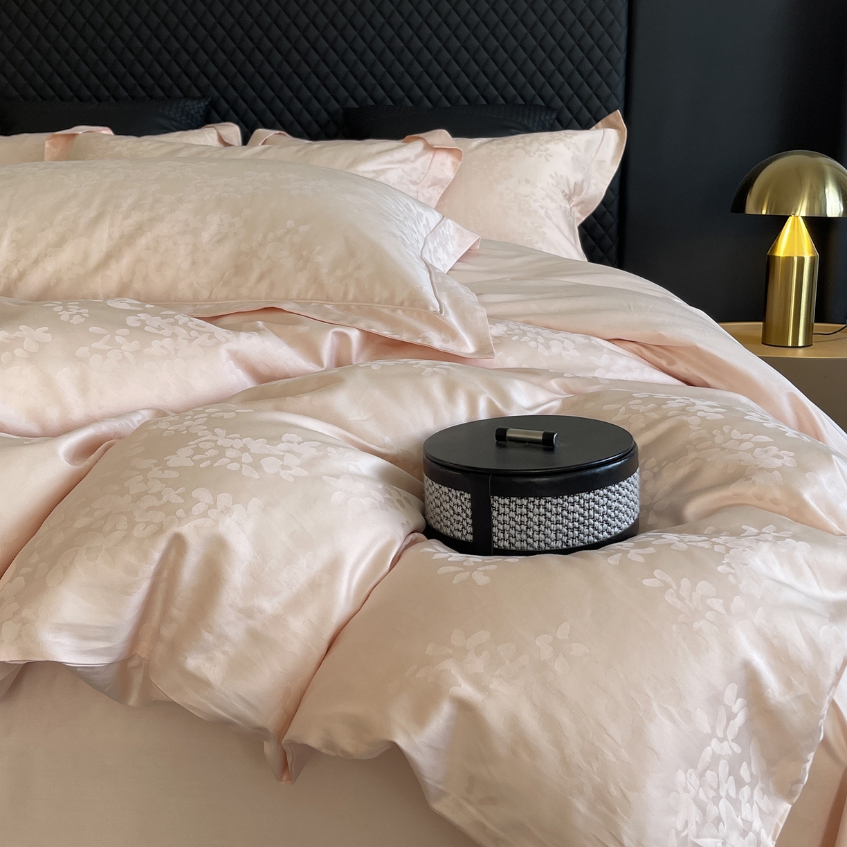 91家纺网 家纺一手货源 找家纺 （总）莱豫家纺 2025秋冬新款长绒棉纯棉提花四件套