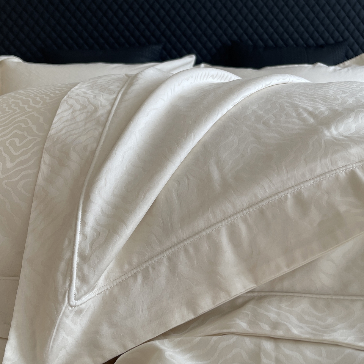 91家纺网 家纺一手货源 找家纺 莱豫家纺 2025秋冬新款长绒棉纯棉提花四件套 莱蒙