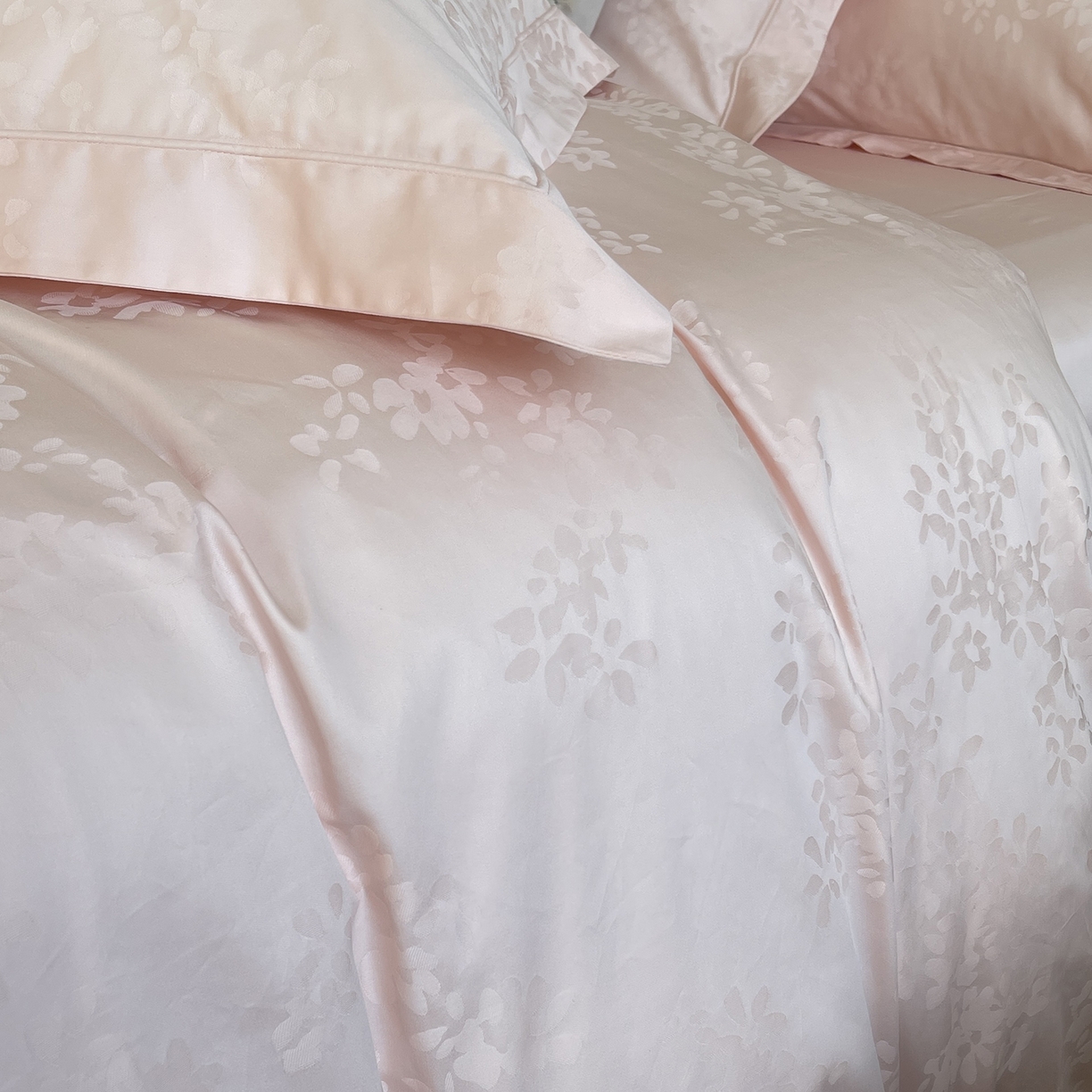 91家纺网 家纺一手货源 找家纺 莱豫家纺 2025秋冬新款长绒棉纯棉提花四件套 瓦妮莎