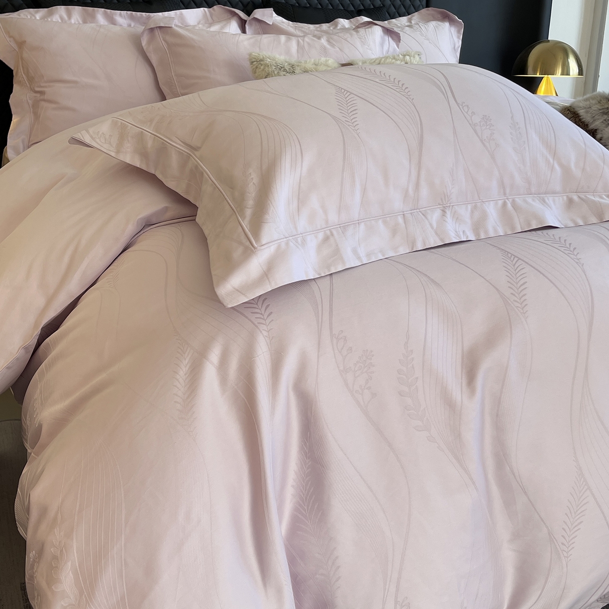 91家纺网 家纺一手货源 找家纺 莱豫家纺 2025秋冬新款长绒棉纯棉提花四件套 佩妮儿