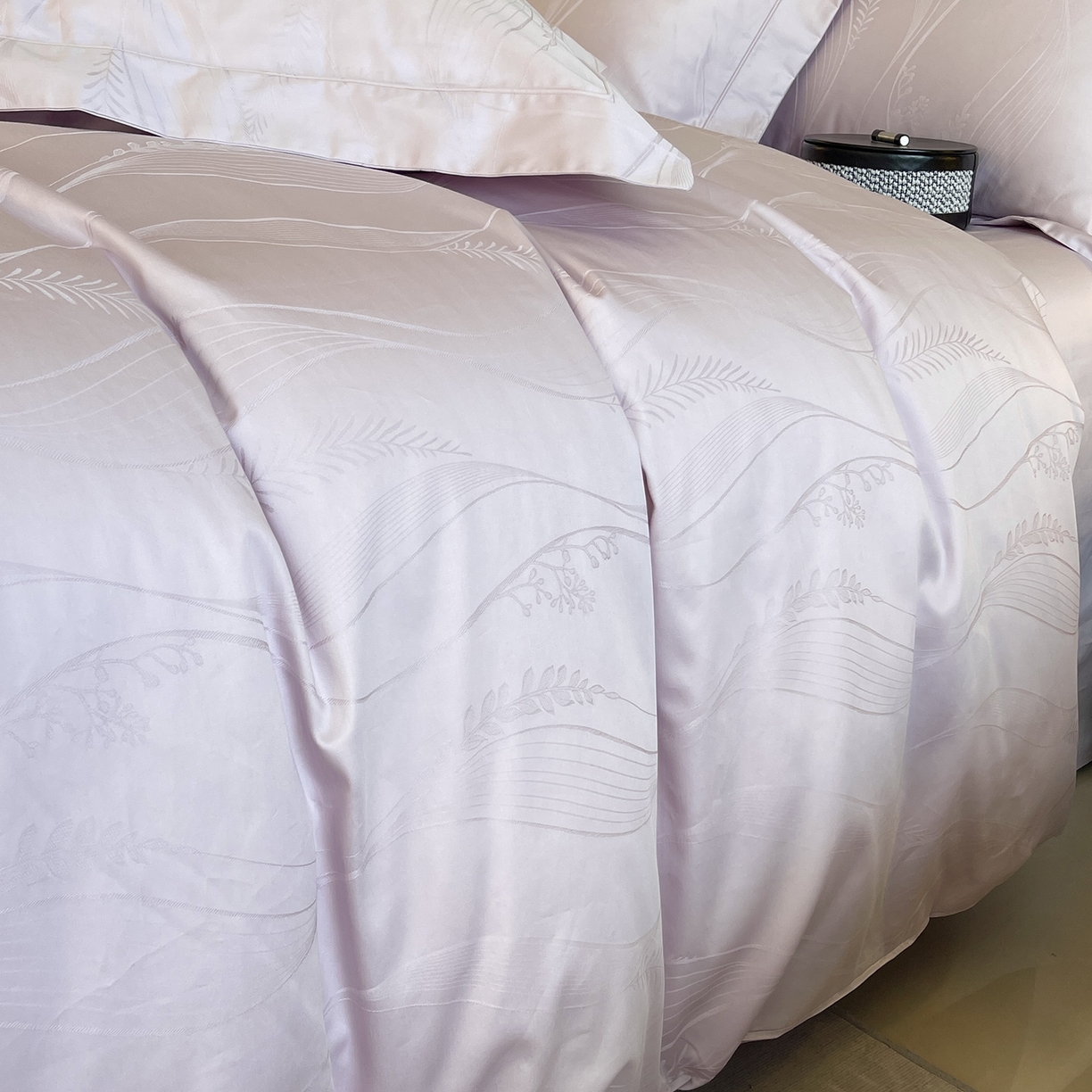 91家纺网 家纺一手货源 找家纺 莱豫家纺 2025秋冬新款长绒棉纯棉提花四件套 佩妮儿