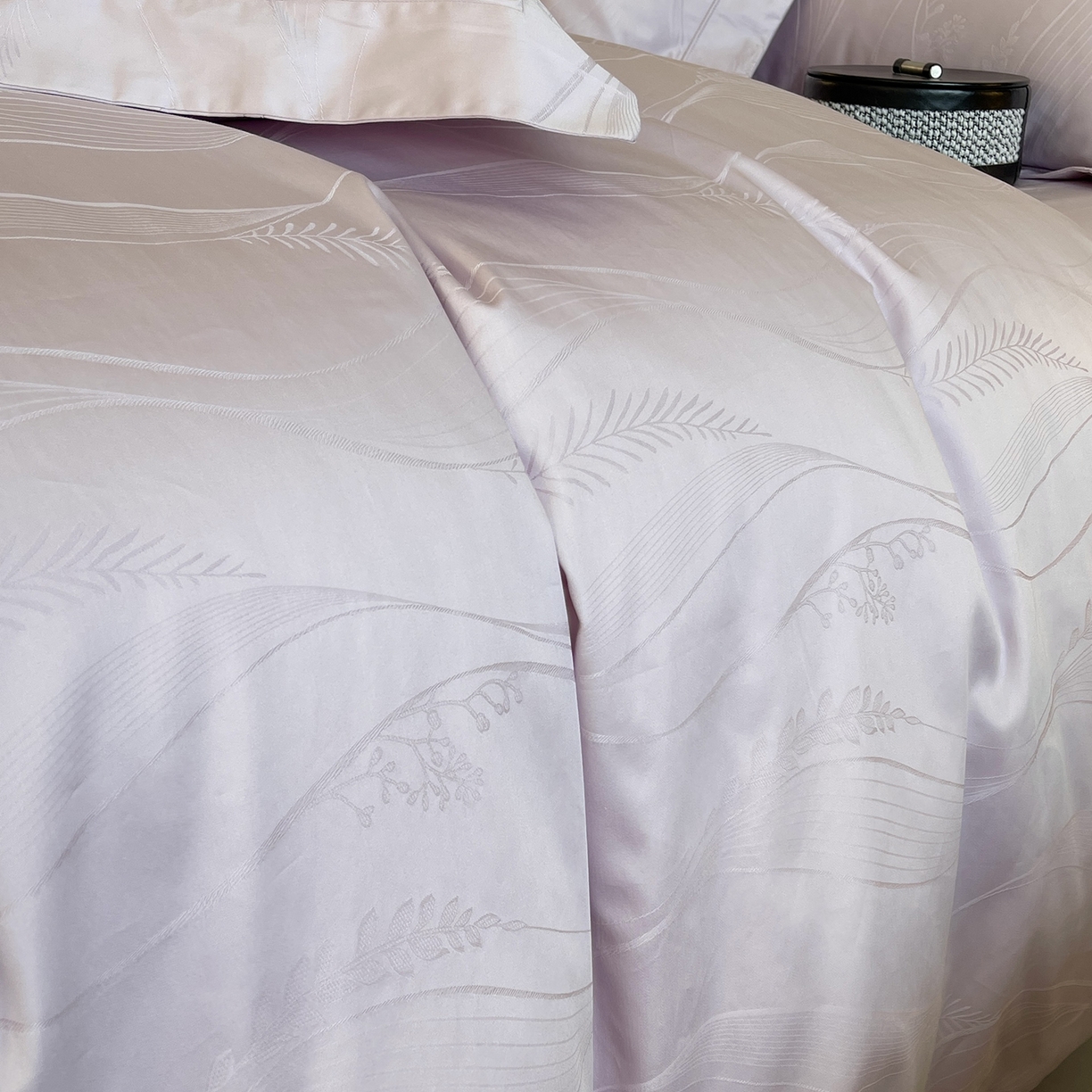 91家纺网 家纺一手货源 找家纺 莱豫家纺 2025秋冬新款长绒棉纯棉提花四件套 佩妮儿