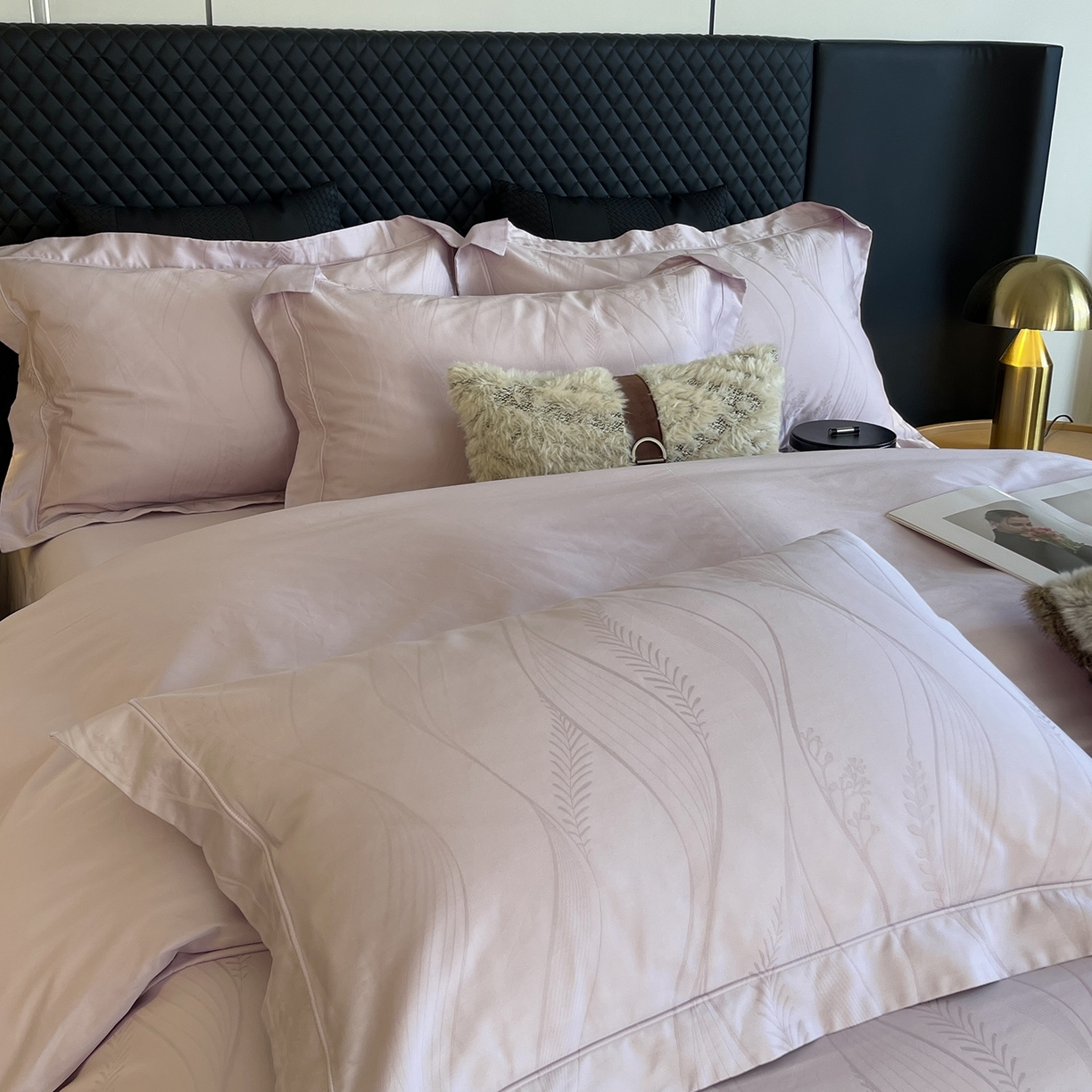 91家纺网 家纺一手货源 找家纺 莱豫家纺 2025秋冬新款长绒棉纯棉提花四件套 佩妮儿