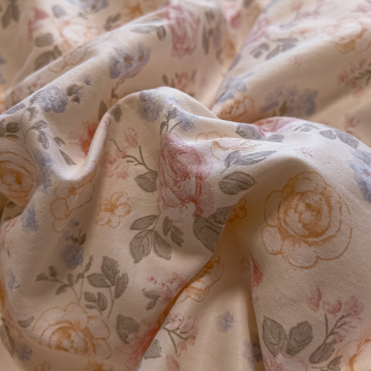 91家纺网 家纺一手货源 找家纺 美梦家纺 2025新款亲肤舒适高克重云感棉床盖四件套 花盏·黄