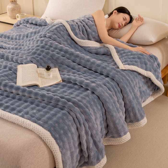 91家纺网 家纺一手货源 找家纺 （总）爱彼家纺 2025秋冬新款玉兔云绒毛毯毯子午睡毯玉兔云绒系列