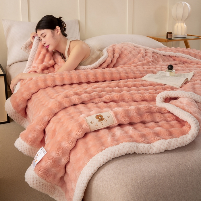 91家纺网 家纺一手货源 找家纺 （总）爱彼家纺 2025秋冬新款玉兔云绒毛毯毯子午睡毯玉兔云绒系列