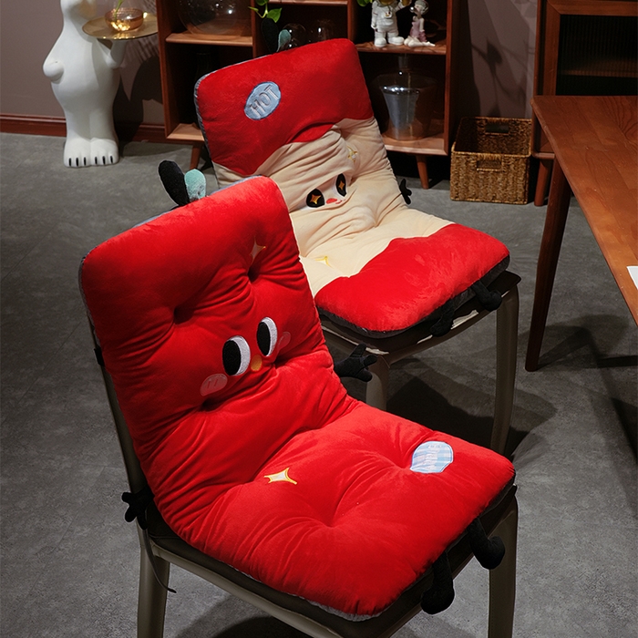 91家纺网 家纺一手货源 找家纺 仟亿莱 2025新款大眼红苹果连体坐垫 组合图仅供参考不可下单