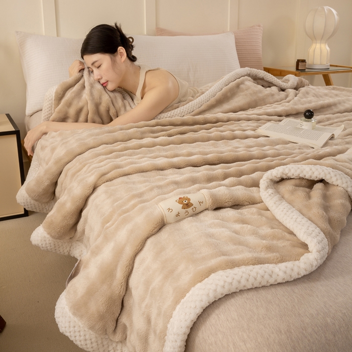 爱彼家纺 2025秋冬新款玉兔云绒毛毯毯子午睡毯玉兔云绒系列 玉兔云绒-米咖