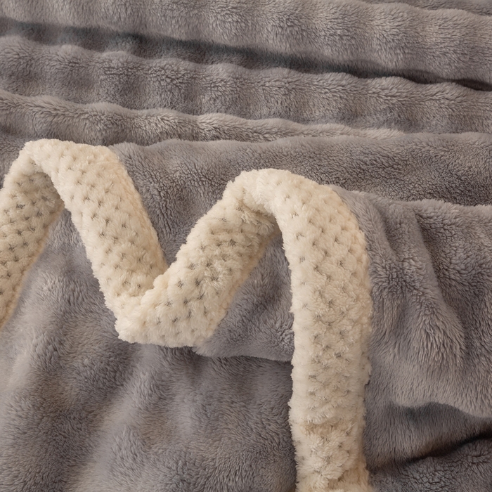 91家纺网 家纺一手货源 找家纺 爱彼家纺 2025秋冬新款玉兔云绒毛毯毯子午睡毯玉兔云绒系列 玉兔云绒-浅灰