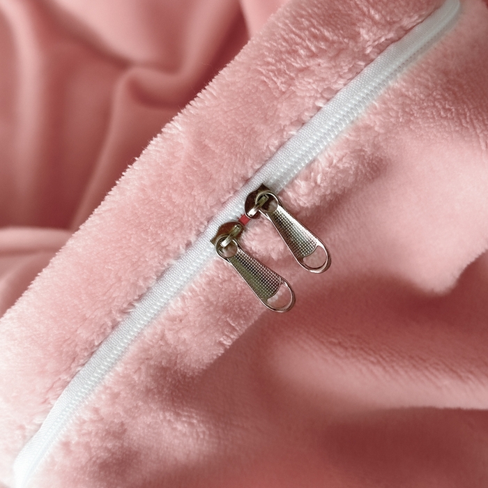 91家纺网 家纺一手货源 找家纺 诺梵家纺 2025新款8斤牛奶绒刺绣绣花四件套 绮梦-粉