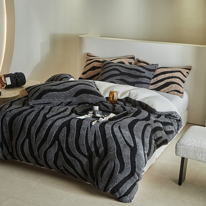 91家纺网 家纺一手货源 找家纺 （总）温宁家纺 2025新款斑马被套毯毛毯盖毯