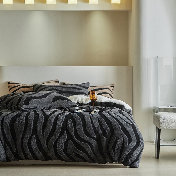 91家纺网 家纺一手货源 找家纺 （总）温宁家纺 2025新款斑马被套毯毛毯盖毯