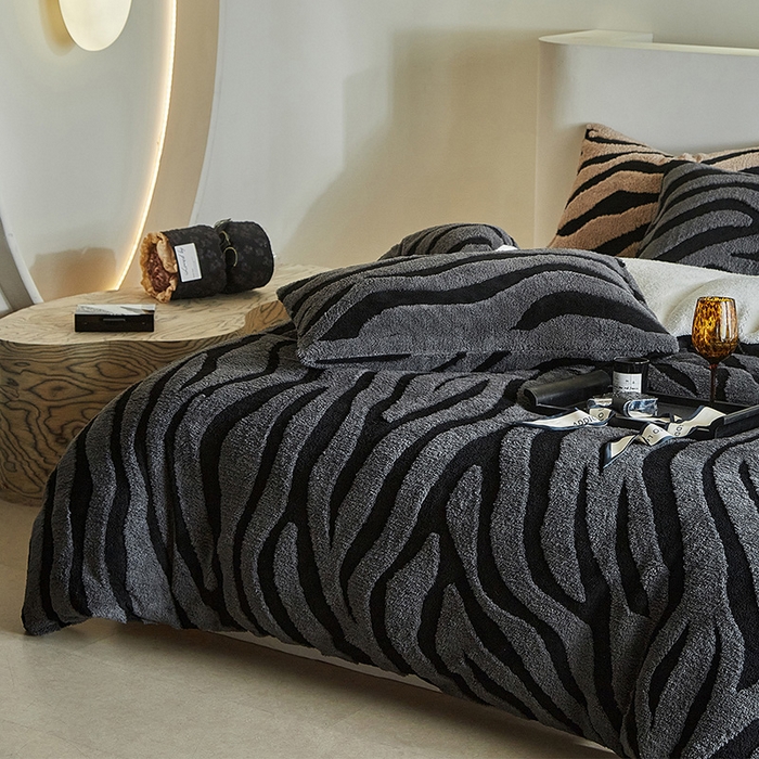 91家纺网 家纺一手货源 找家纺 （总）温宁家纺 2025新款斑马被套毯毛毯盖毯