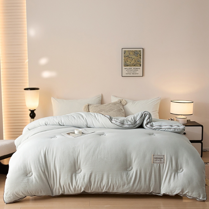 91家纺网 家纺一手货源 找家纺 秋泽家纺 2025新款皱皱纱提花子母被被子被芯 浅灰