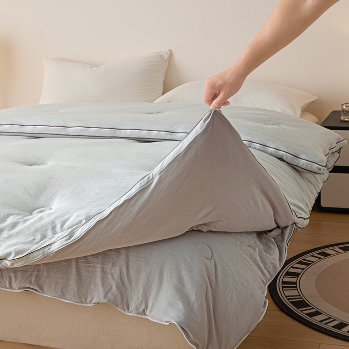 91家纺网 家纺一手货源 找家纺 秋泽家纺 2025新款皱皱纱提花子母被被子被芯 浅灰