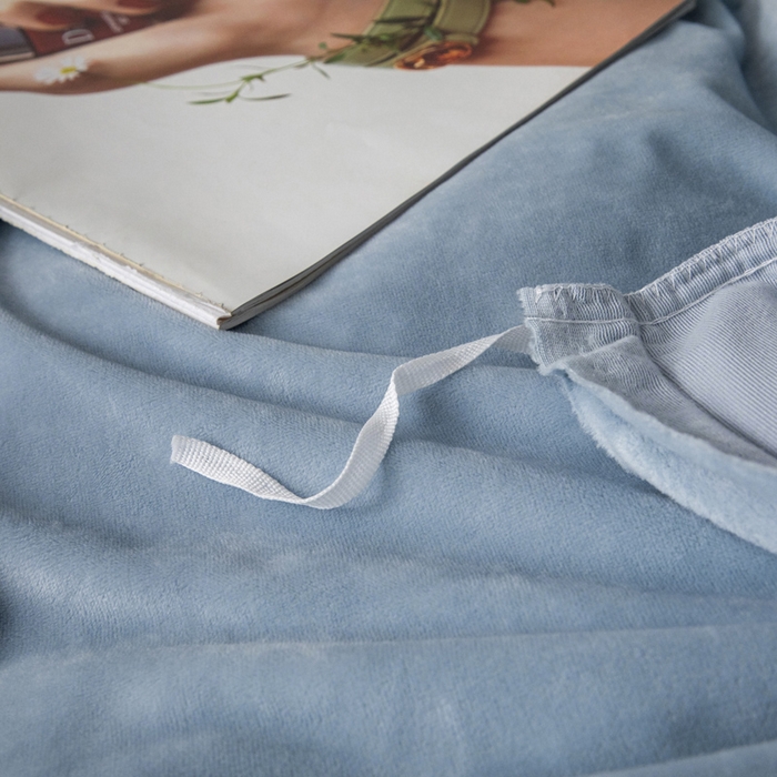 91家纺网 家纺一手货源 找家纺 悦织湾家纺 2025新款水晶绒刺绣羽毛四件套纯色床单被套枕套学生宿舍单双人床三四件套 羽毛-浅蓝