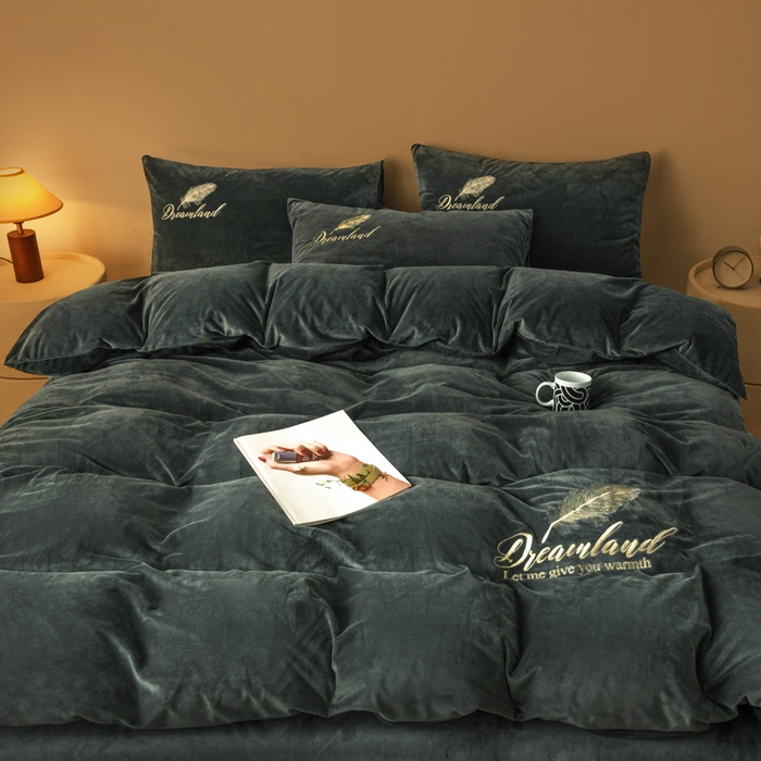 91家纺网 家纺一手货源 找家纺 悦织湾家纺 2025新款水晶绒刺绣羽毛四件套纯色床单被套枕套学生宿舍单双人床三四件套 羽毛-深灰