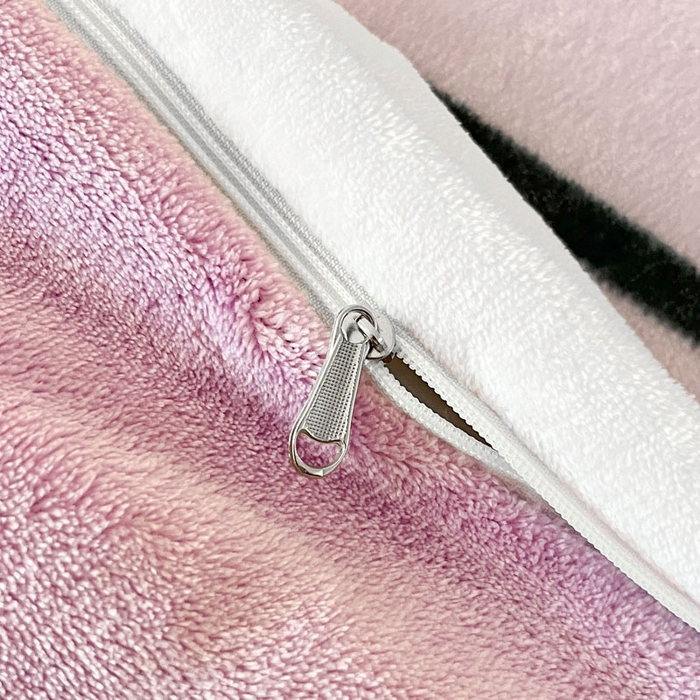 91家纺网 家纺一手货源 找家纺 金爱家 2025新款正版三丽鸥授权大版卡通平网数码印花加厚高克重牛奶绒系列四件套-第二批 冰淇淋库洛米