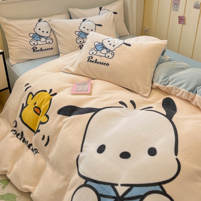 91家纺网 家纺一手货源 找家纺 金爱家 2025新款正版三丽鸥授权大版卡通平网数码印花加厚高克重牛奶绒系列四件套-第二批 绒R酷酷狗