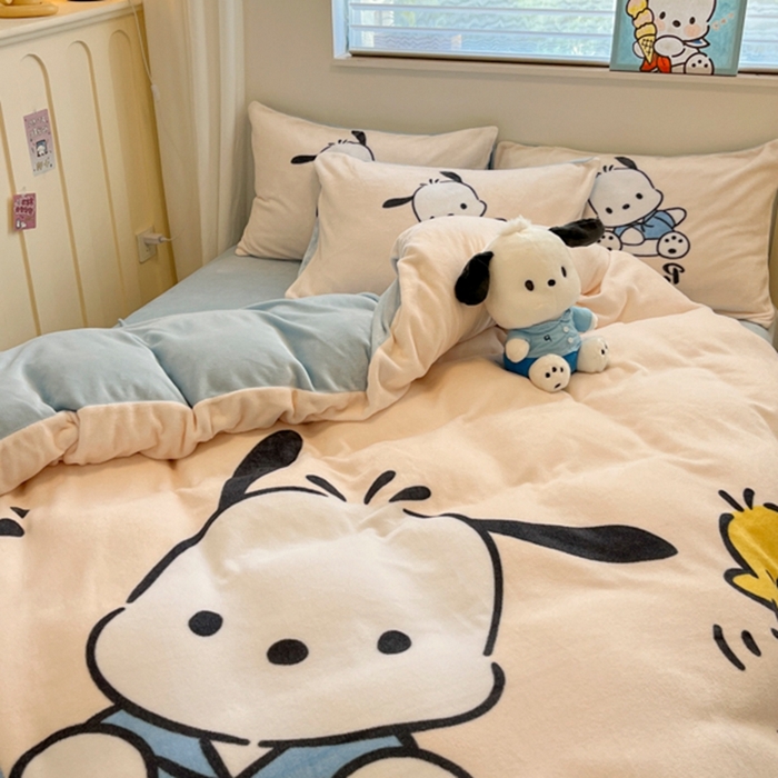 91家纺网 家纺一手货源 找家纺 金爱家 2025新款正版三丽鸥授权大版卡通平网数码印花加厚高克重牛奶绒系列四件套-第二批 绒R酷酷狗