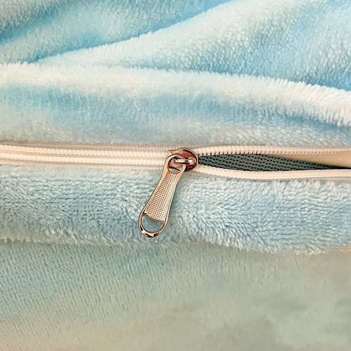 91家纺网 家纺一手货源 找家纺 金爱家 2025新款正版三丽鸥授权大版卡通平网数码印花加厚高克重牛奶绒系列四件套-第二批 伙伴玉桂狗