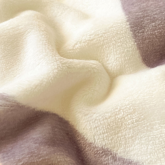 91家纺网 家纺一手货源 找家纺 金爱家 2025新款正版三丽鸥授权大版卡通平网数码印花加厚高克重牛奶绒系列四件套-第二批 咖啡豹纹kt