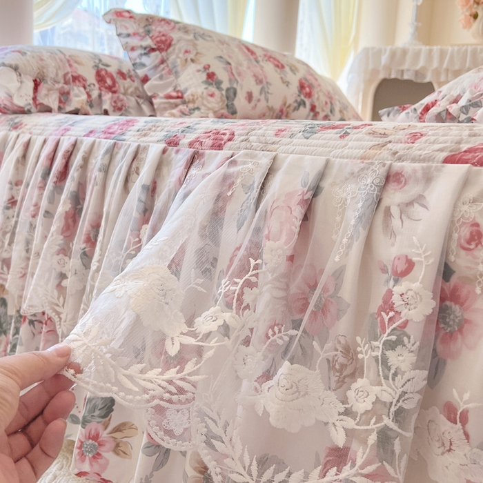 91家纺网 家纺一手货源 找家纺 瑞宝 2025新款13372全棉印花花边床裙三件套 繁花似锦