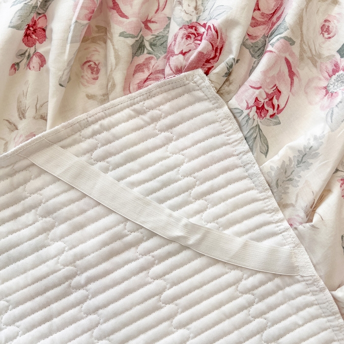 91家纺网 家纺一手货源 找家纺 瑞宝 2025新款13372全棉印花花边床裙三件套 繁花似锦