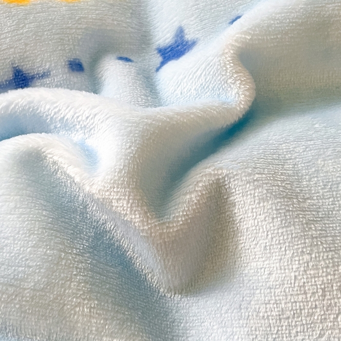 91家纺网 家纺一手货源 找家纺 金爱家 2025新款正版三丽鸥授权大版卡通平网数码印花加厚高克重牛奶绒系列四件套-第二批 云朵玉桂狗