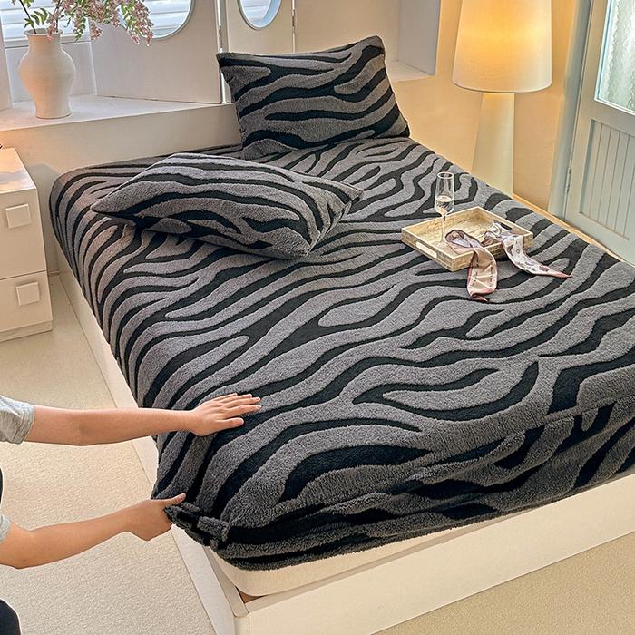 91家纺网 家纺一手货源 找家纺 温宁家纺 2025新款斑马纹床笠 床笠-斑马纹复古灰