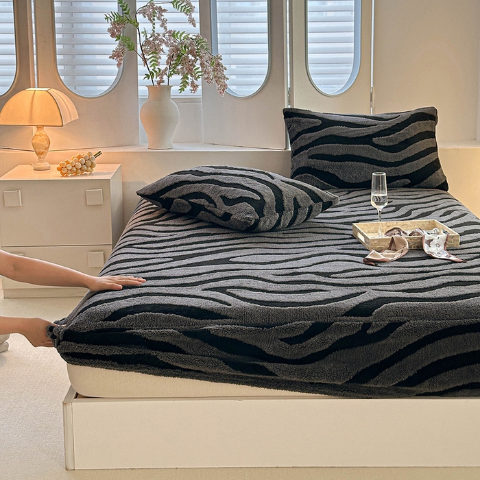 91家纺网 家纺一手货源 找家纺 温宁家纺 2025新款斑马纹床笠 床笠-斑马纹复古灰