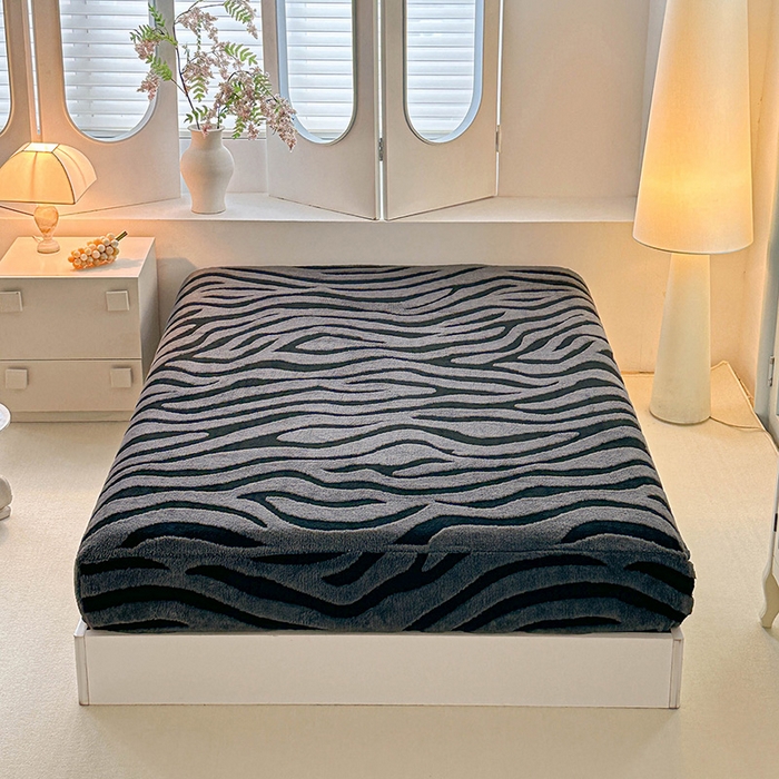 91家纺网 家纺一手货源 找家纺 温宁家纺 2025新款斑马纹床笠 床笠-斑马纹复古灰