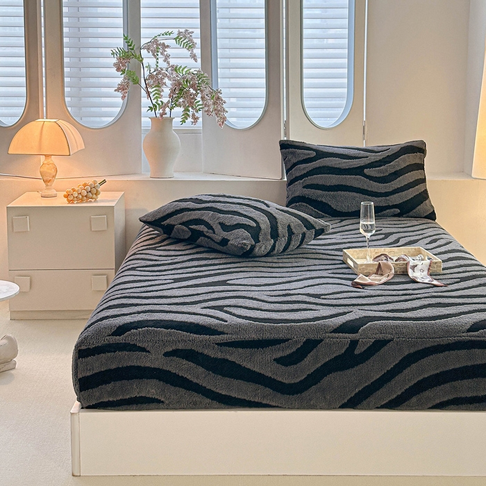 91家纺网 家纺一手货源 找家纺 温宁家纺 2025新款斑马纹床笠 床笠-斑马纹复古灰