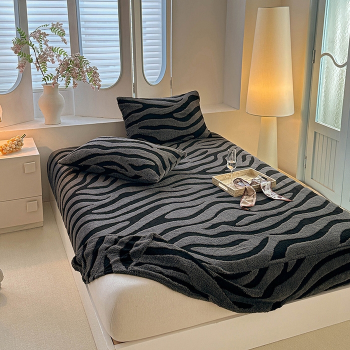 91家纺网 家纺一手货源 找家纺 温宁家纺 2025新款斑马纹床笠 床笠-斑马纹复古灰