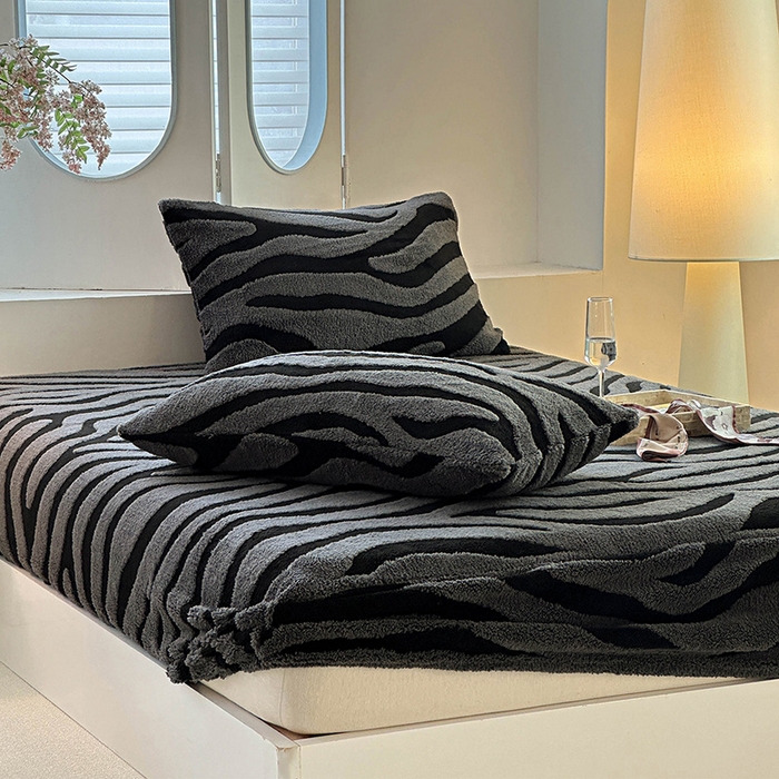 91家纺网 家纺一手货源 找家纺 温宁家纺 2025新款斑马纹床笠 床笠-斑马纹复古灰