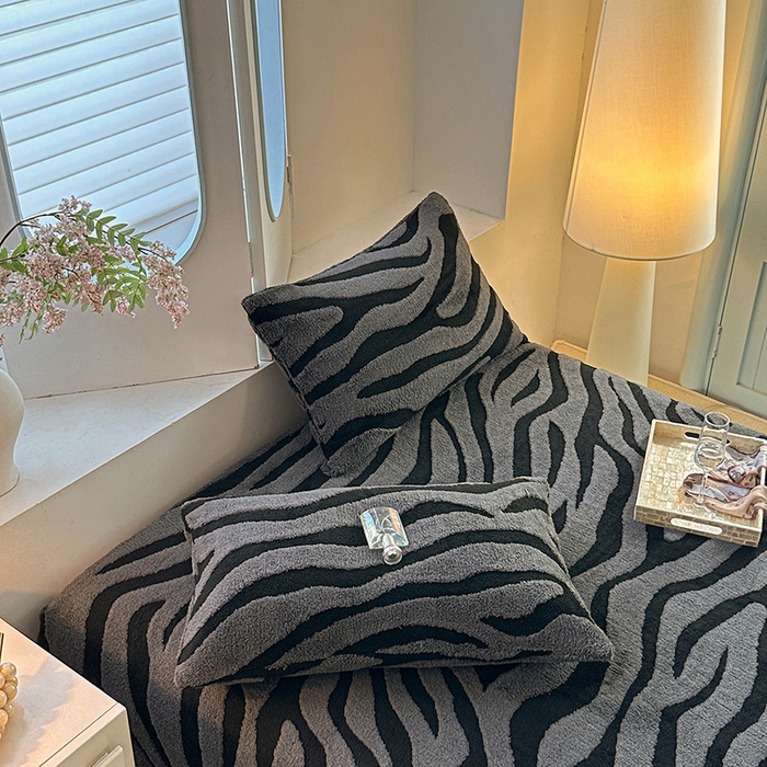 91家纺网 家纺一手货源 找家纺 温宁家纺 2025新款斑马纹床笠 床笠-斑马纹复古灰