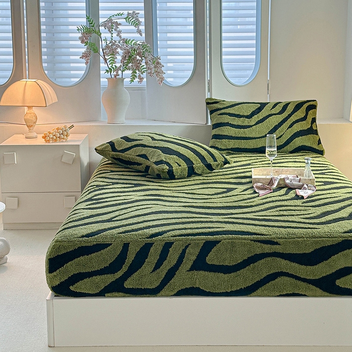 91家纺网 家纺一手货源 找家纺 温宁家纺 2025新款斑马纹床笠 床笠-斑马纹军绿