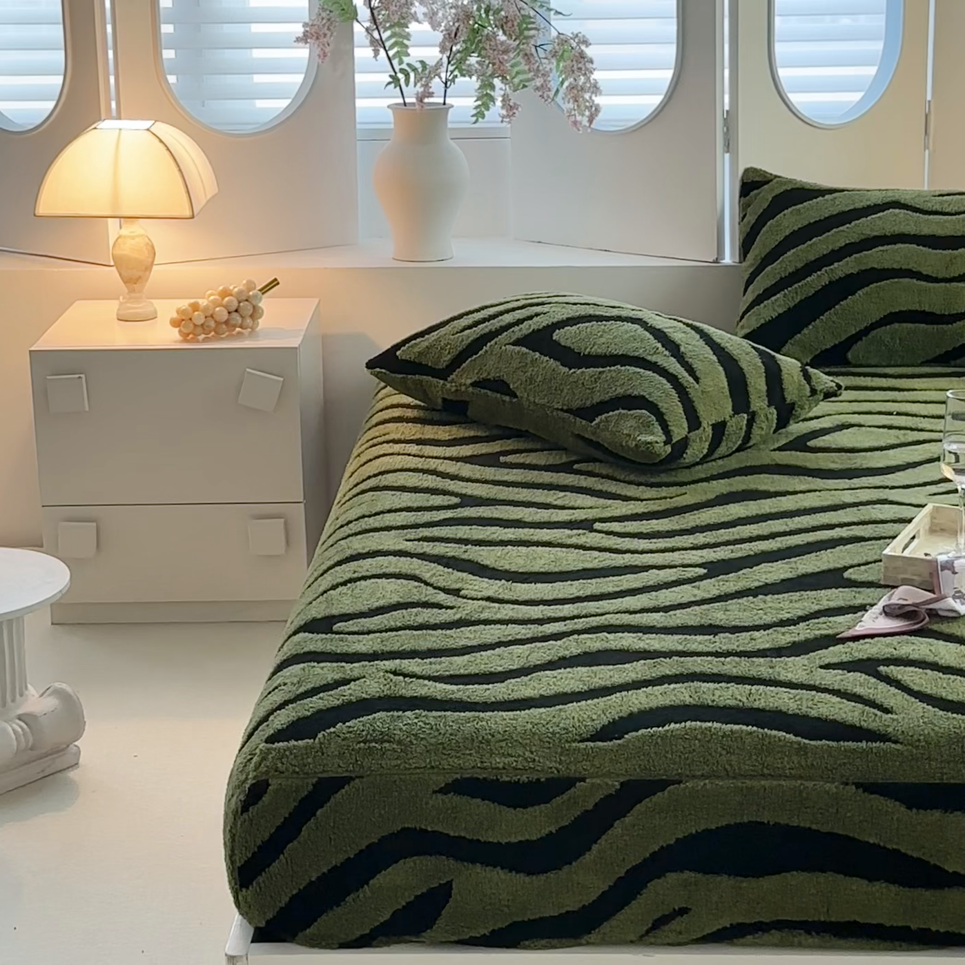 91家纺网 家纺一手货源 找家纺 温宁家纺 2025新款斑马纹床笠 床笠-斑马纹军绿